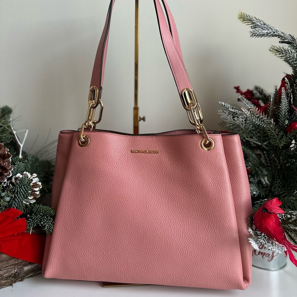 NWT Trisha Large Pebbled Leather Triple Gusset Shoulder Bag Primrose Light Pink